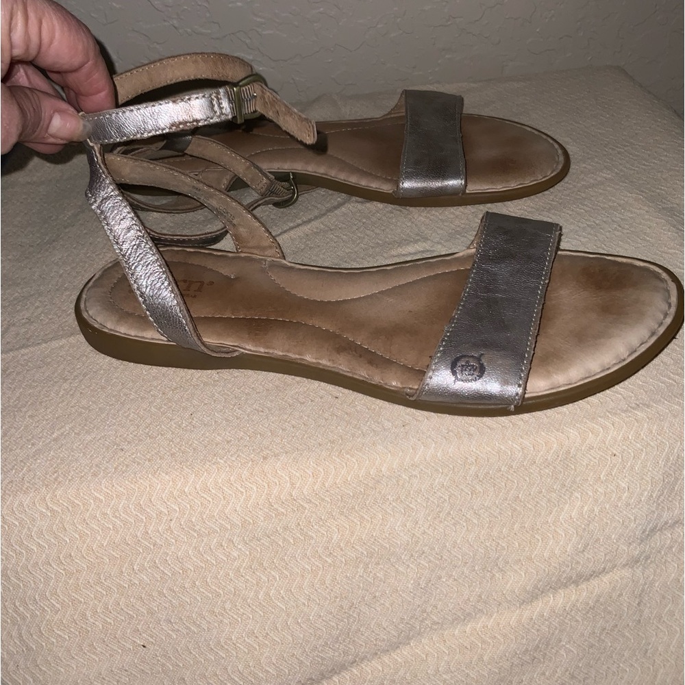 BORN padded Ankle Strap Sandal Mettalic COMFORT FLAT